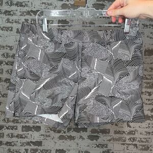 Nike | women black and white golf shorts